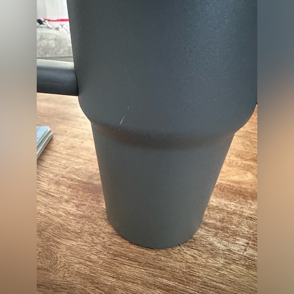 Stanley The Quencher H2.0 Flowstate™ Tumbler | 30 OZ - Picture 3 of 5